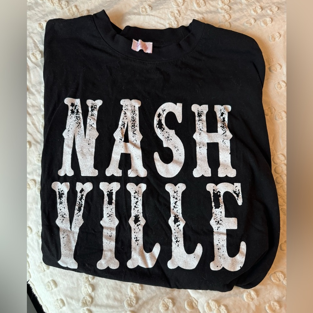 Pink Lily oversized graphic tee Nashville size small